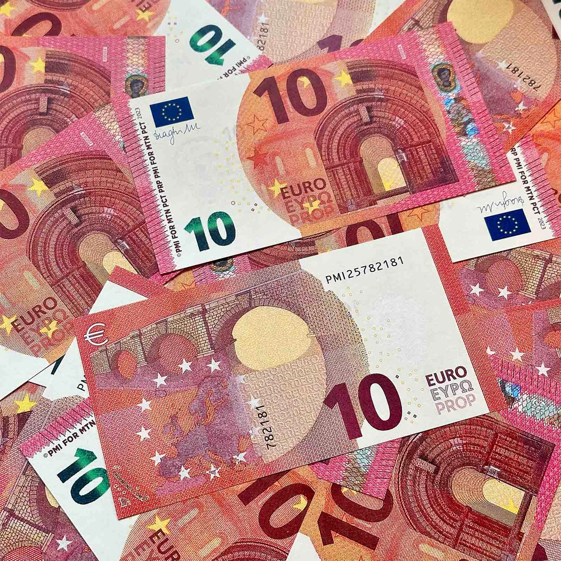 €5|€10|€20 prop euro banknote stacks